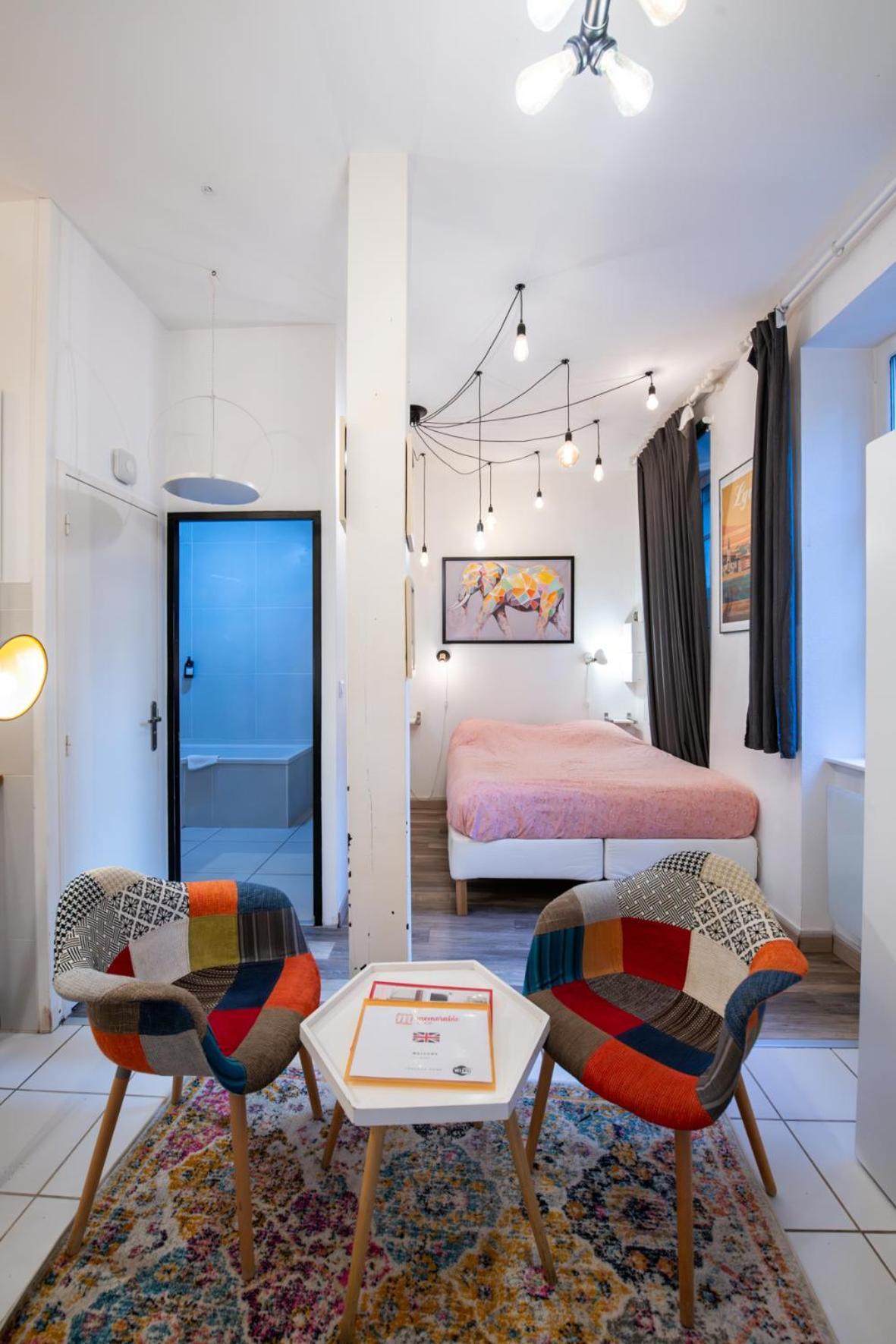 Suite Du Vieux Lyon Cosy & Calme - Le Quarantaine Luaran gambar